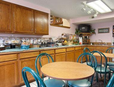 Motel Super 8 By Wyndham Norfolk Extérieur photo